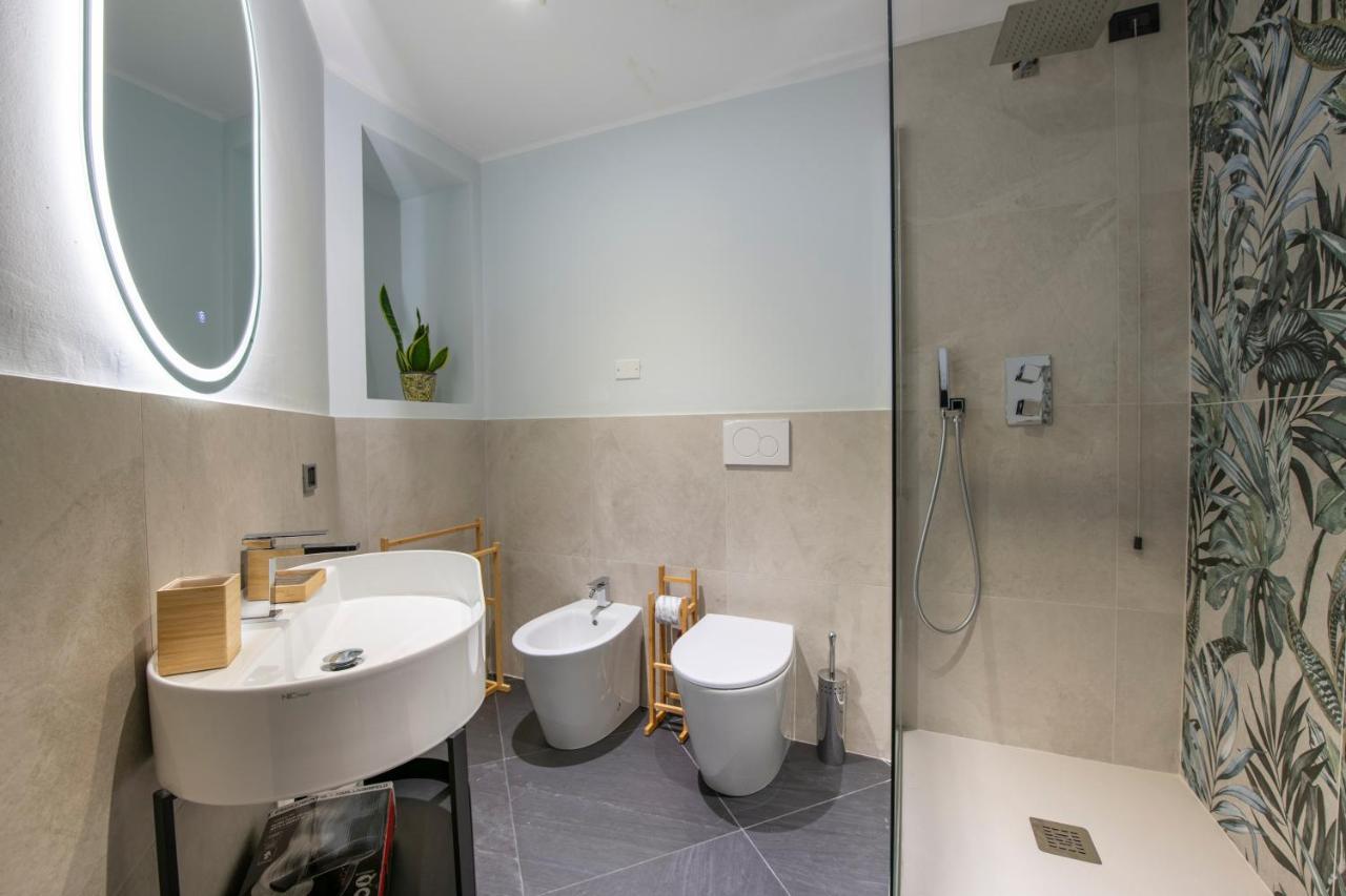 225 - La Corte Luxury Apartment, Centro Citta Con Vista Panoramica E Parcheggio Privato Gratuito Incluso Apartment *